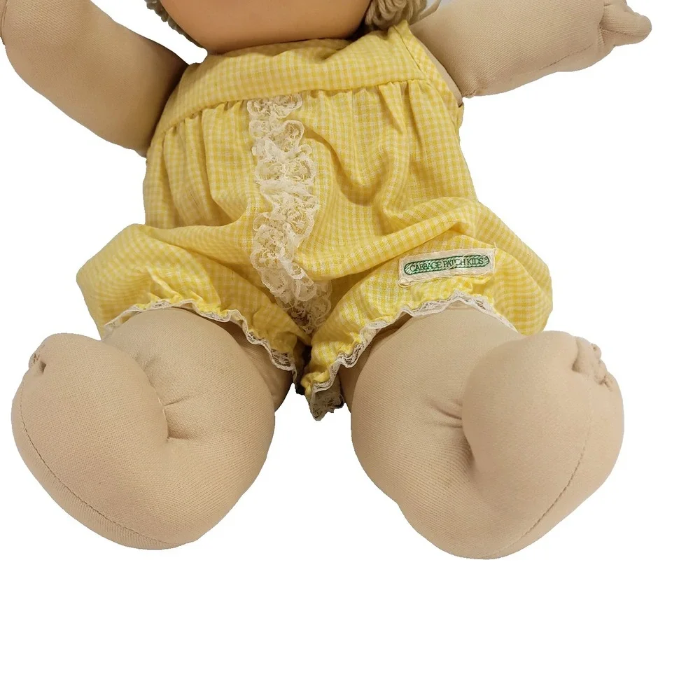 Vintage 1985 Cabbage Patch Kid Doll Blonde Yarn Hair Blue Eyes Toothy 16in